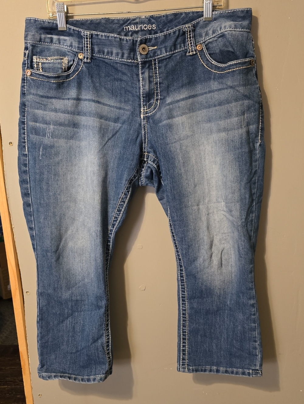 Maurices Men's Light Blue Relaxed Fit Jeans